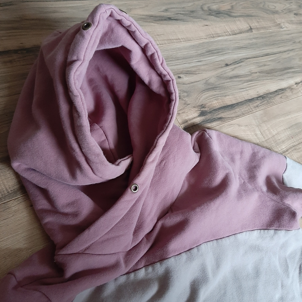 AMPERSAND AVE Colorblock Pullover Hoodie in Mauve, Light Pink & Dusty Blue - Picture 3 of 4